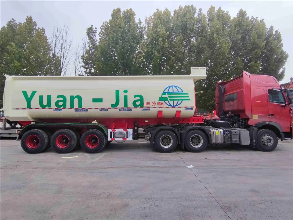 Заден самосвал тип цистерна